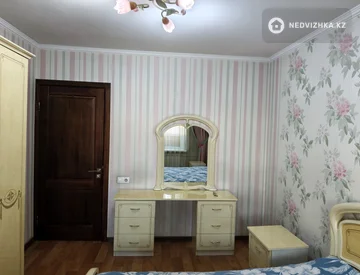 4-комнатная квартира, этаж 4 из 5, 82 м², миниатюра 8