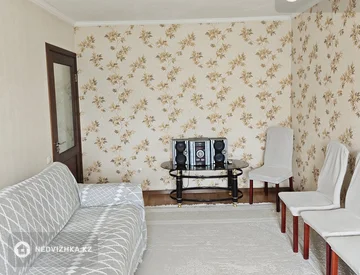4-комнатная квартира, этаж 4 из 5, 82 м², миниатюра 10