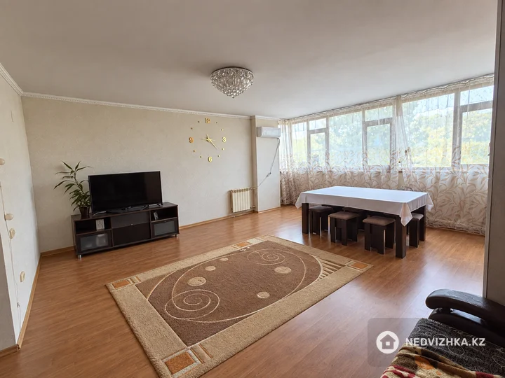 3-комнатная квартира, этаж 2 из 9, 97 м², фотография 3