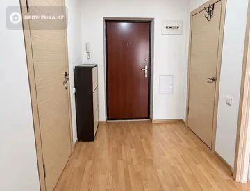 1-комнатная квартира, этаж 4 из 5, 38 м², миниатюра 5