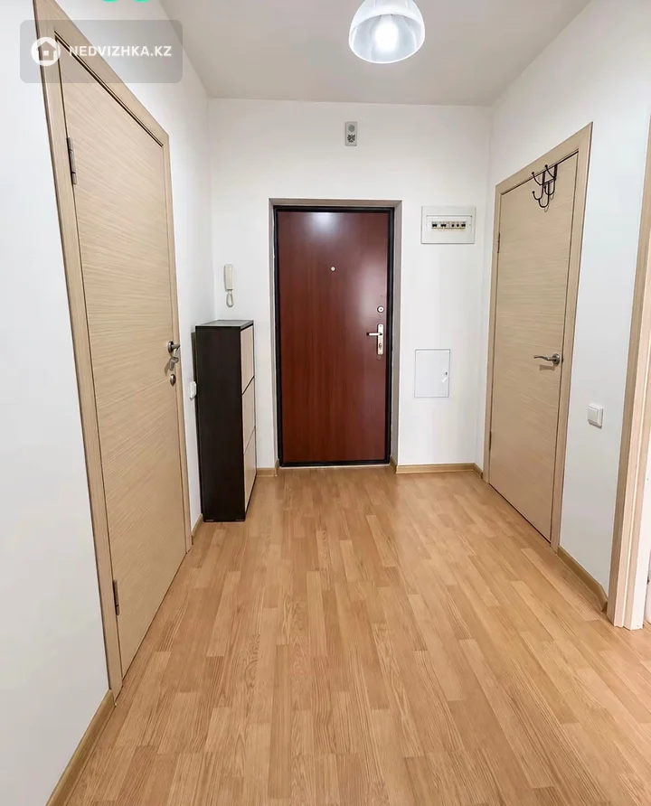 1-комнатная квартира, этаж 4 из 5, 38 м², фотография 5
