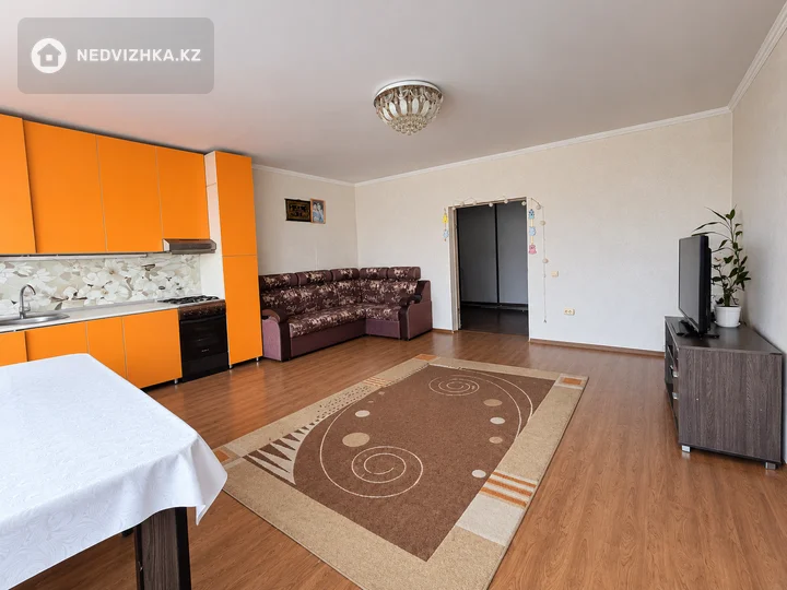 3-комнатная квартира, этаж 2 из 9, 97 м², фотография 4