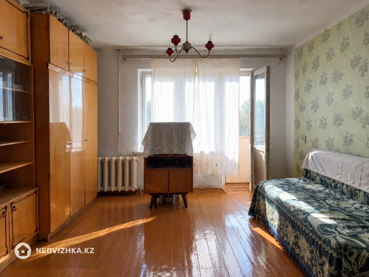 1-комнатная квартира, этаж 4 из 5, 36 м², фотография 3