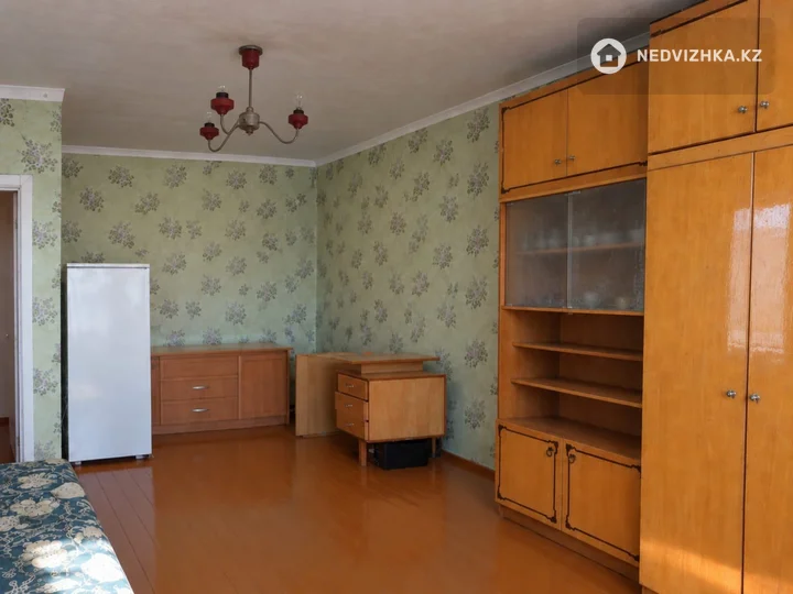 1-комнатная квартира, этаж 4 из 5, 36 м², фотография 4
