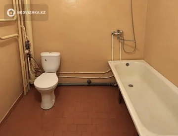 1-комнатная квартира, этаж 4 из 5, 36 м², миниатюра 6