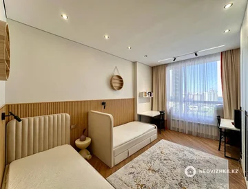 4-комнатная квартира, этаж 11 из 18, 91 м², миниатюра 4