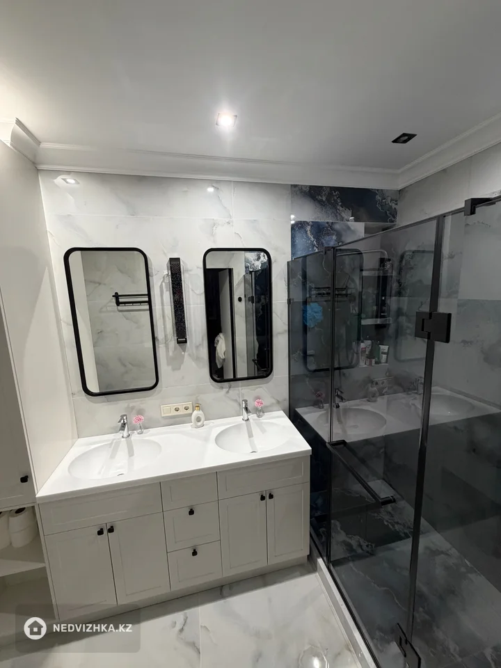 7-комнатный дом, 30 соток, 403 м², фотография 3