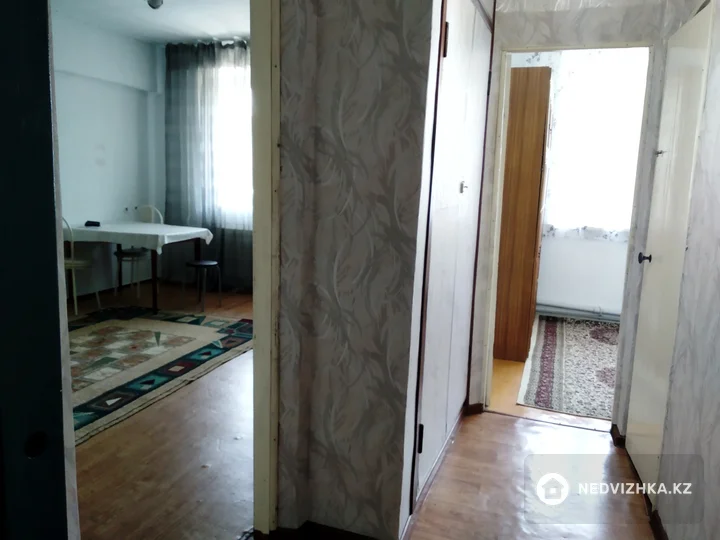 1-комнатная квартира, этаж 4 из 4, 37 м², фотография 5