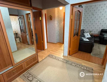 3-комнатная квартира, этаж 4 из 5, 62 м², миниатюра 6