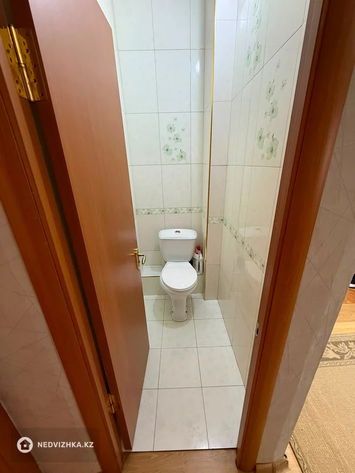 3-комнатная квартира, этаж 4 из 5, 62 м², фотография 5