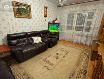 3-комнатная квартира, этаж 4 из 5, 62 м², миниатюра 11