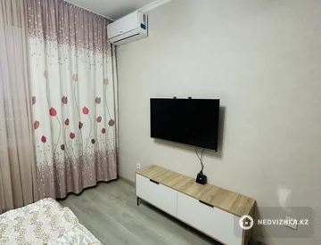 2-комнатная квартира, этаж 7 из 7, 57 м², миниатюра 4
