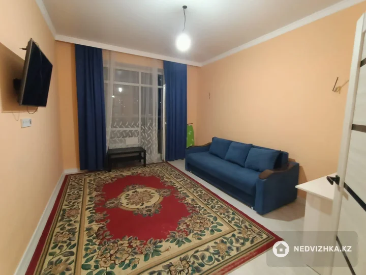 1-комнатная квартира, этаж 3 из 9, 45 м², На длительный срок