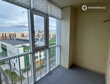 2-комнатная квартира, этаж 8 из 8, 48 м², миниатюра 10
