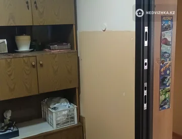 4-комнатная квартира, этаж 3 из 5, 80 м², миниатюра 2