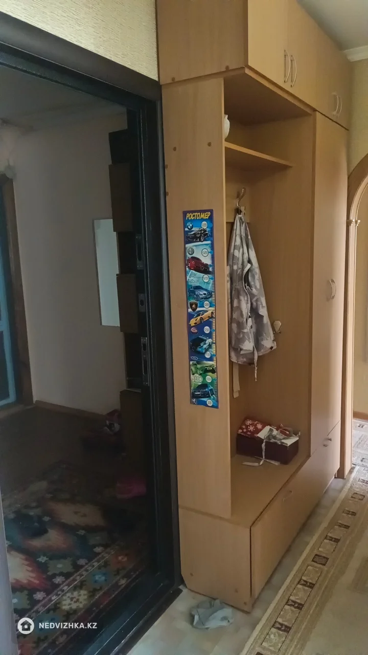 4-комнатная квартира, этаж 3 из 5, 80 м², фотография 3