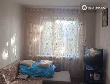 4-комнатная квартира, этаж 3 из 5, 80 м², миниатюра 9
