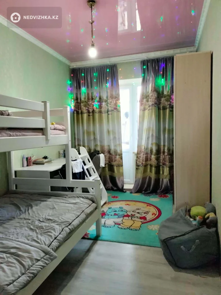 3-комнатная квартира, этаж 5 из 5, 68 м², фотография 2