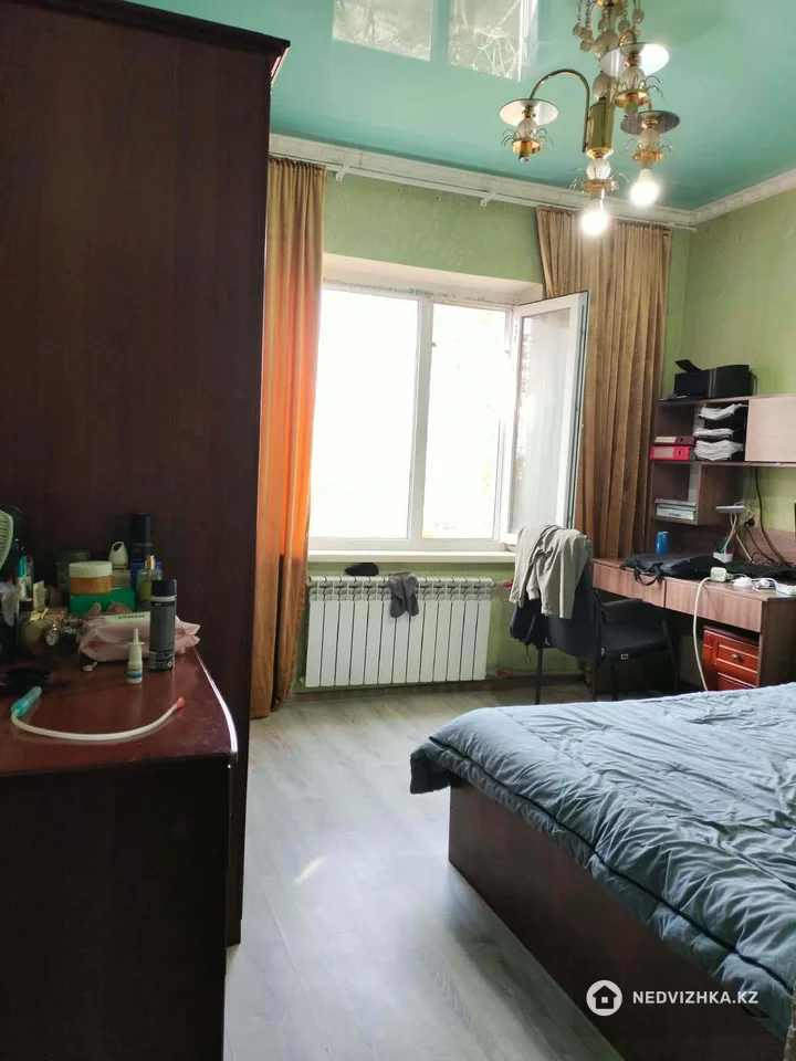 3-комнатная квартира, этаж 5 из 5, 68 м², фотография 3