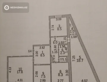 4-комнатная квартира, этаж 9 из 9, 81 м², миниатюра 1