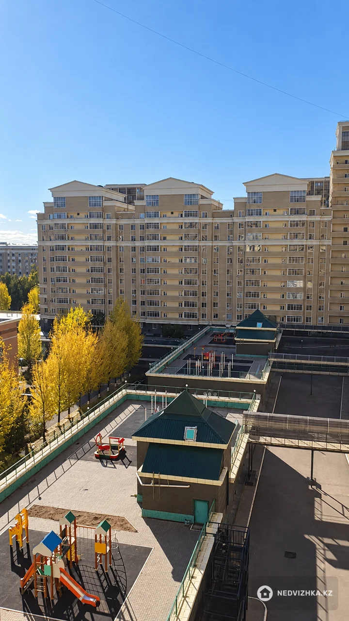 3-комнатная квартира, этаж 9 из 12, 121 м², фотография 3