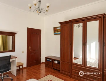 3-комнатная квартира, этаж 9 из 12, 121 м², миниатюра 9