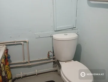 2-комнатная квартира, этаж 4 из 5, 31 м², миниатюра 1