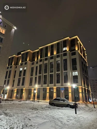 1-комнатная квартира, этаж 3 из 9, 50 м², На длительный срок, фотография 2