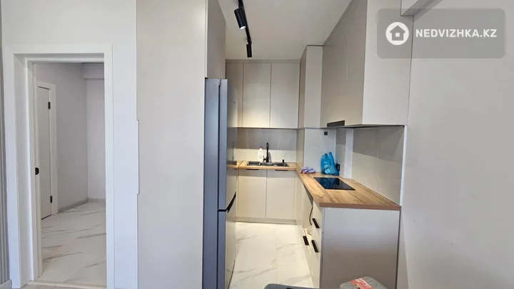 2-комнатная квартира, этаж 6 из 17, 47 м², фотография 2