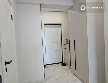 2-комнатная квартира, этаж 6 из 17, 47 м², миниатюра 8