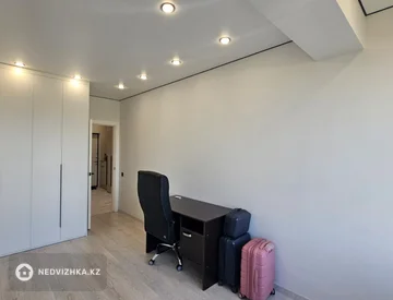 2-комнатная квартира, этаж 6 из 17, 47 м², миниатюра 11