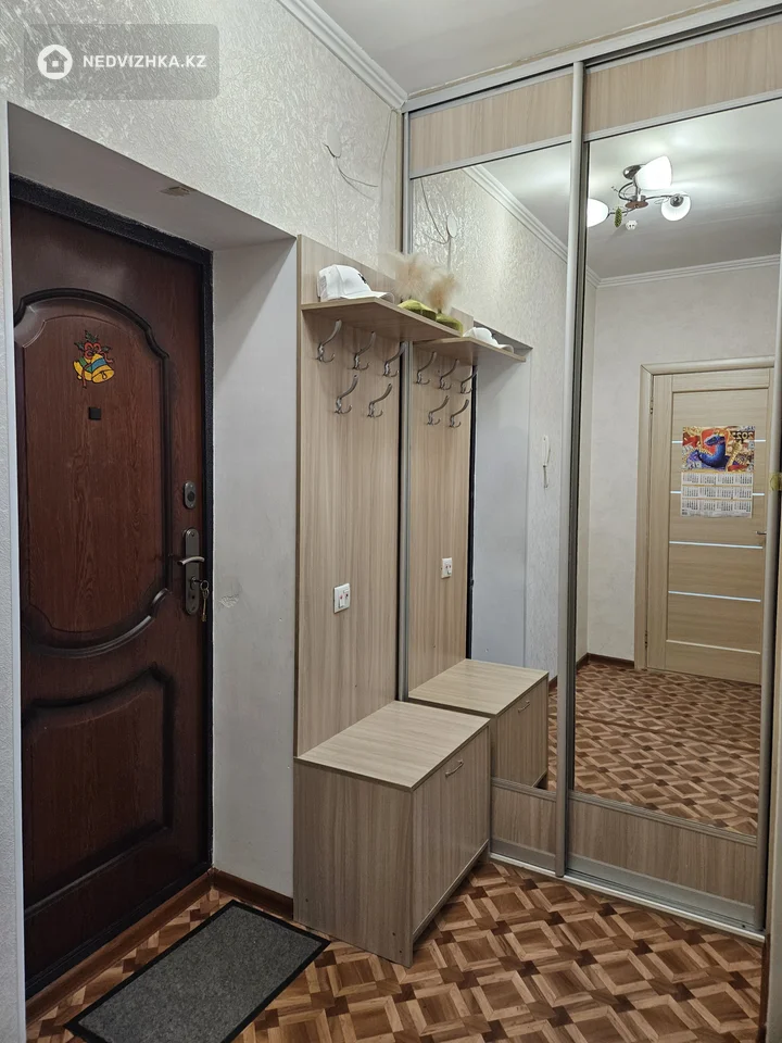 1-комнатная квартира, этаж 3 из 5, 43 м², фотография 2