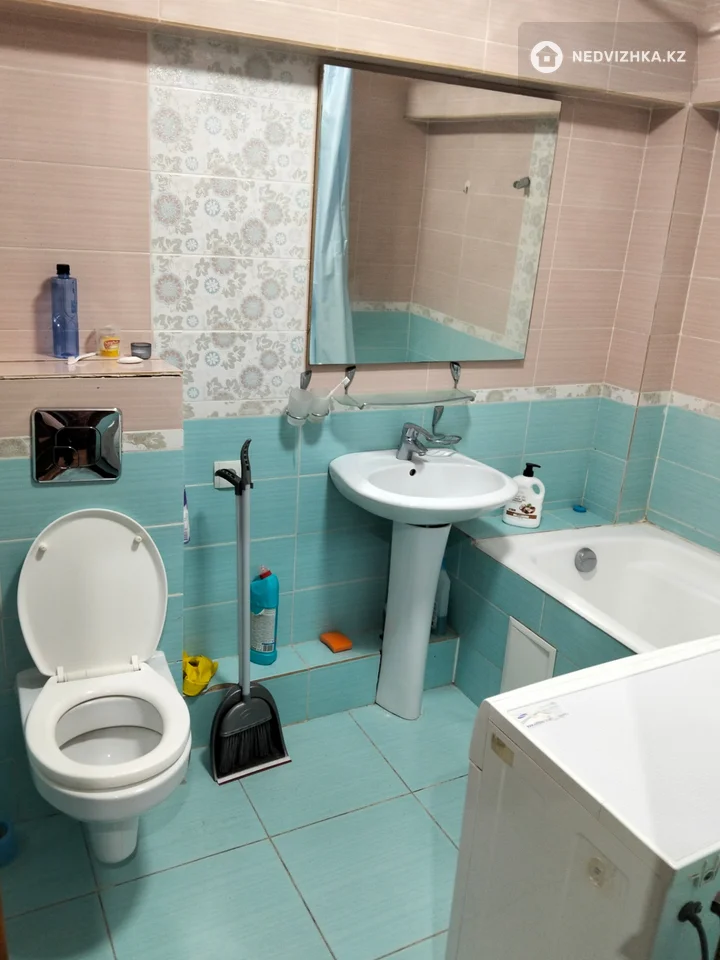 1-комнатная квартира, этаж 4 из 5, 40 м², Посуточно