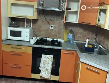 1-комнатная квартира, этаж 4 из 5, 40 м², Посуточно, миниатюра 3