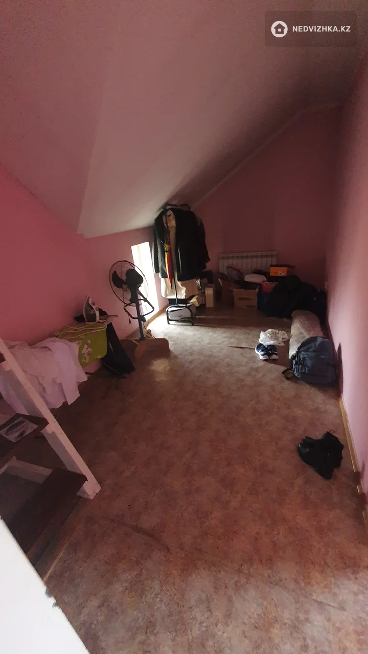 8-комнатный дом, 8 соток, 280 м², фотография 2