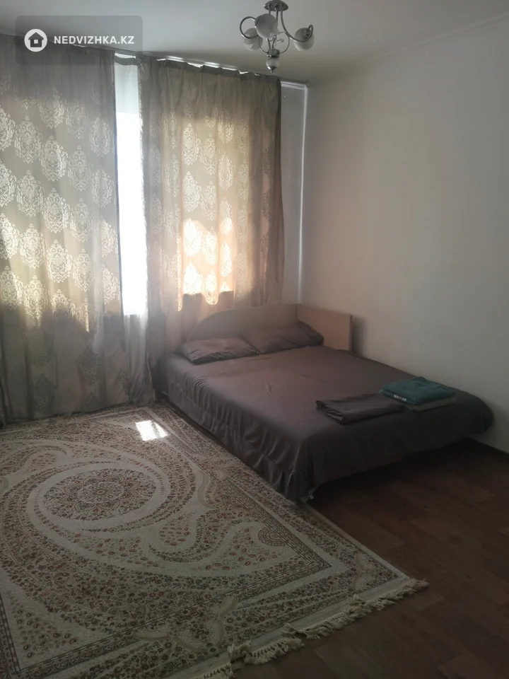 1-комнатная квартира, этаж 6 из 9, 40 м², По часам