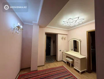 3-комнатная квартира, этаж 9 из 9, 76 м², На длительный срок, миниатюра 4