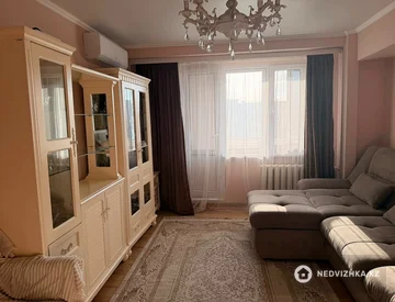 3-комнатная квартира, этаж 9 из 9, 76 м², На длительный срок, миниатюра 7