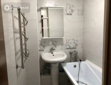 3-комнатная квартира, этаж 9 из 9, 76 м², На длительный срок, миниатюра 9