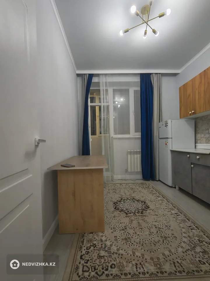3-комнатная квартира, этаж 4 из 10, 70 м², На длительный срок, фотография 5