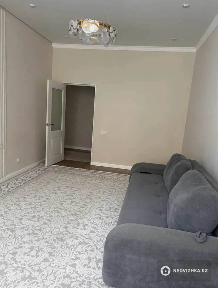 3-комнатная квартира, этаж 2 из 9, 100 м², фотография 2