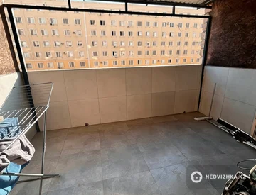 3-комнатная квартира, этаж 2 из 9, 100 м², миниатюра 12