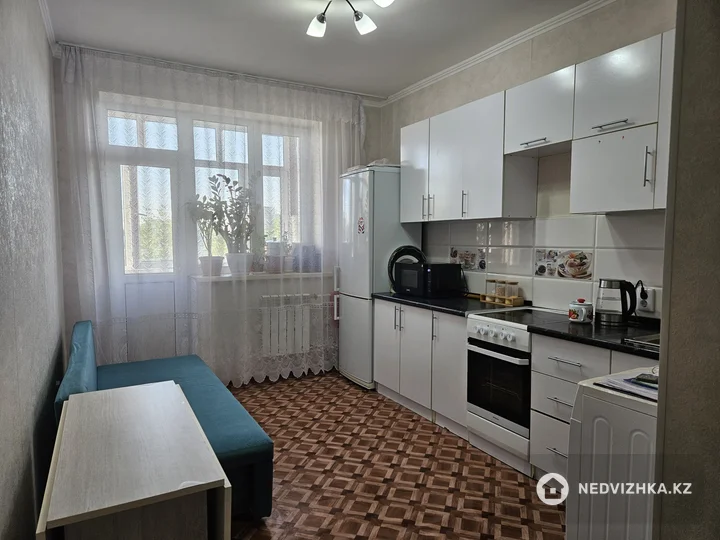 1-комнатная квартира, этаж 3 из 5, 43 м², фотография 4