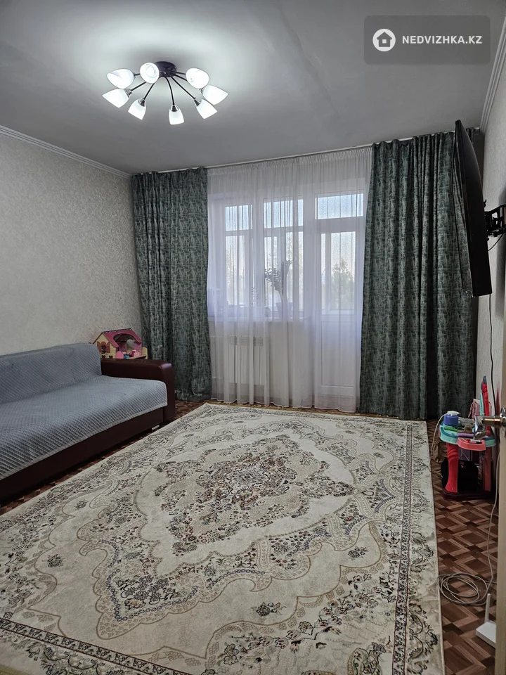 1-комнатная квартира, этаж 3 из 5, 43 м²