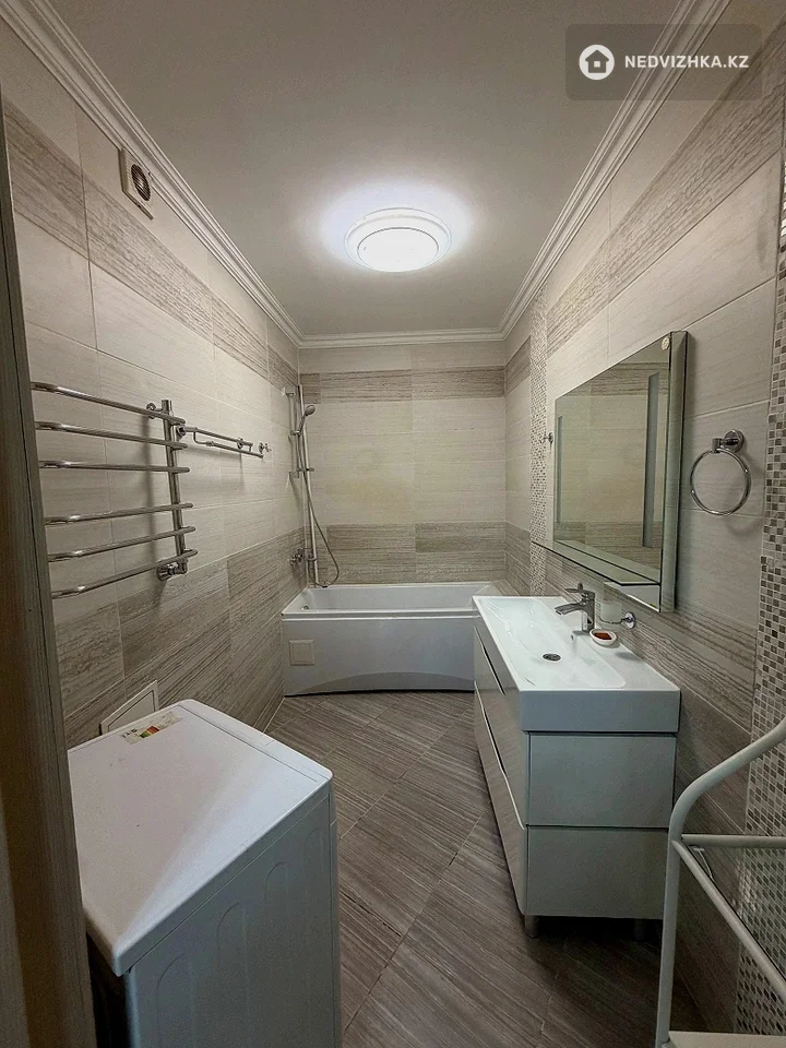 2-комнатная квартира, этаж 10 из 18, 72 м², На длительный срок, фотография 4