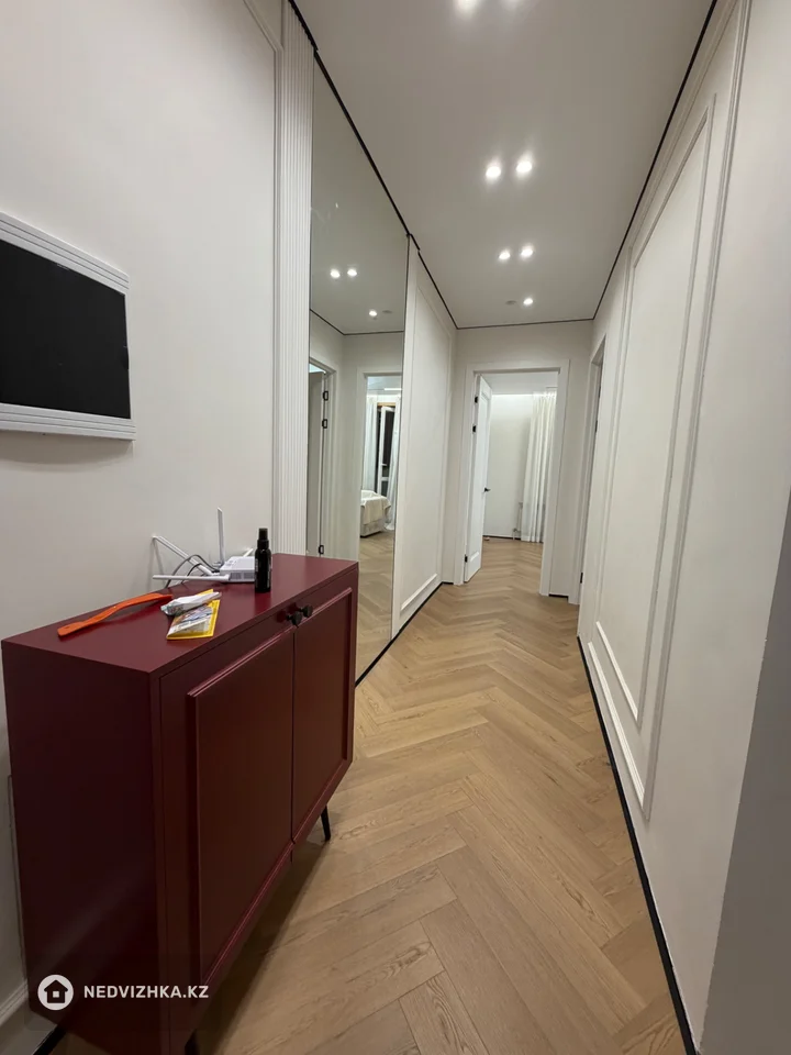 2-комнатная квартира, этаж 9 из 12, 70 м², фотография 3
