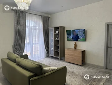 2-комнатная квартира, этаж 2 из 4, 65 м², миниатюра 2
