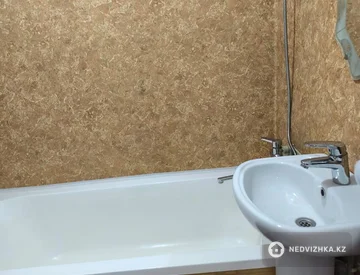 2-комнатная квартира, этаж 5 из 5, 50 м², На длительный срок, миниатюра 10