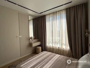 2-комнатная квартира, этаж 7 из 12, 60 м², Посуточно, миниатюра 10