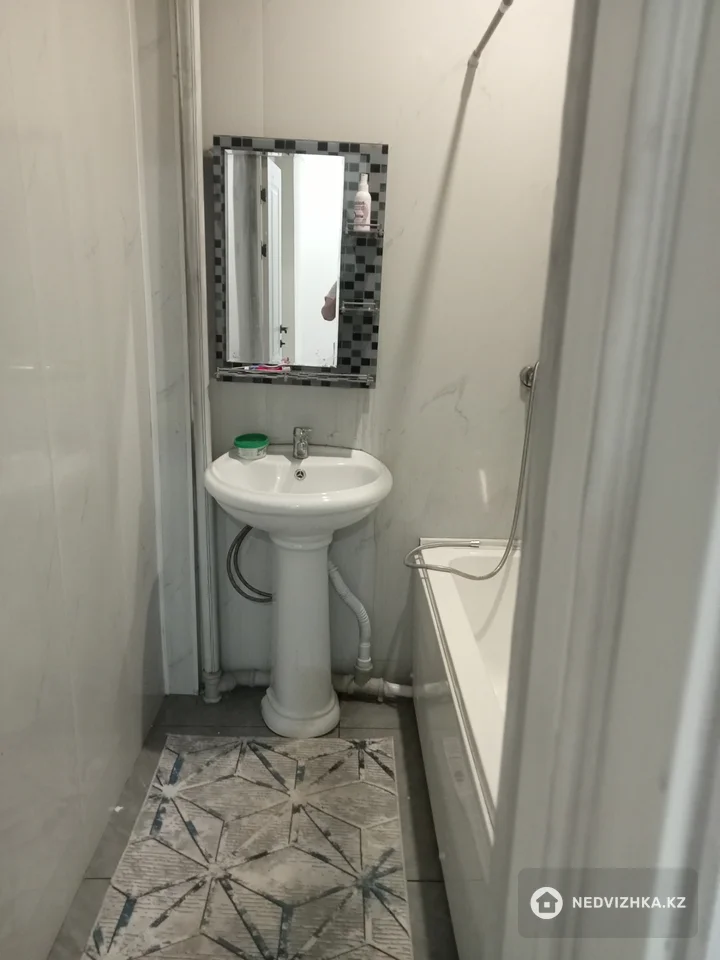 2-комнатная квартира, этаж 4 из 5, 51 м²